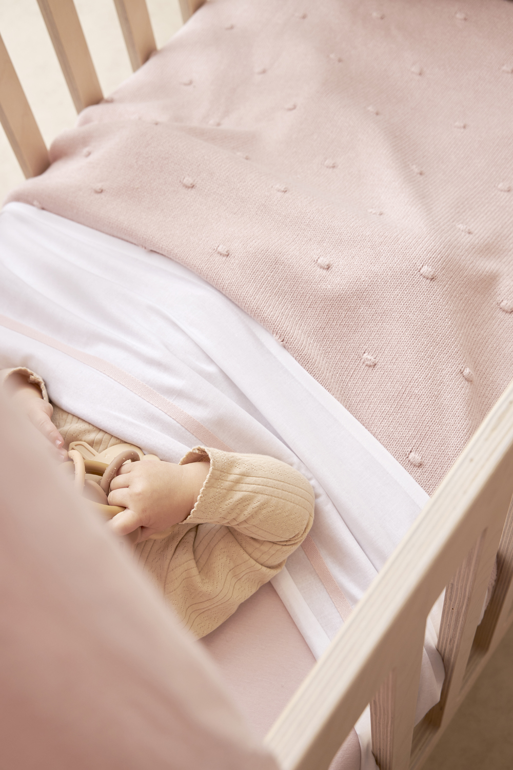 Cot bed blanket Mini Knots - soft pink - 100x150cm - 1.0 TOG