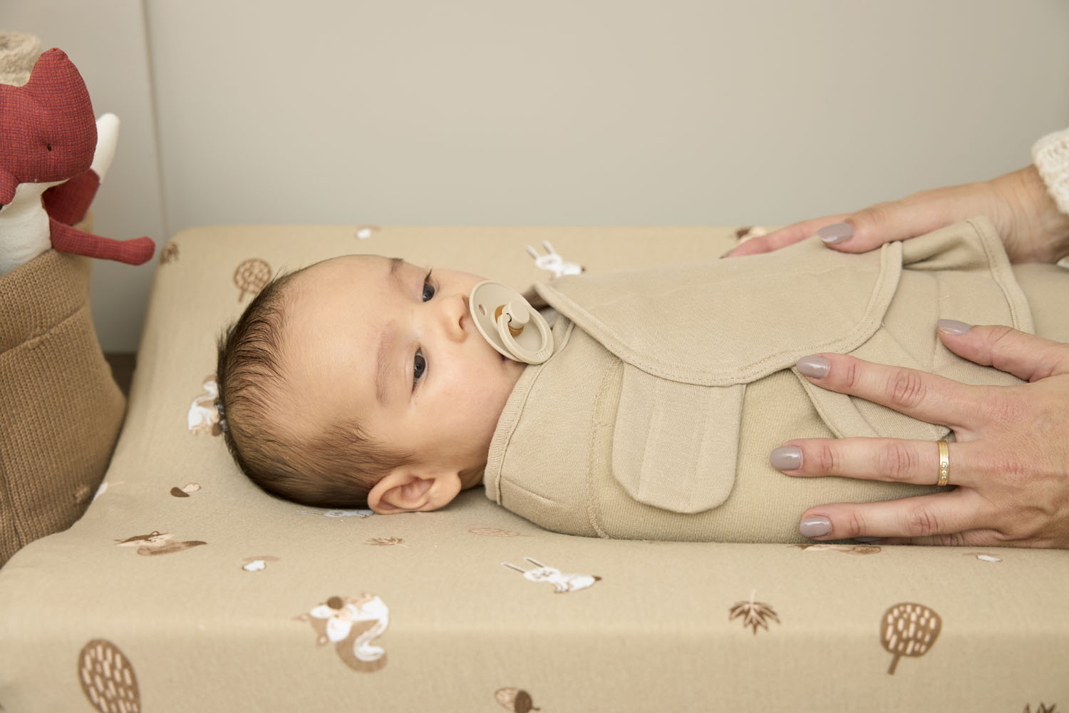 SwaddleMeyco padded Uni - sand - 0-3 Months - 2.0 TOG