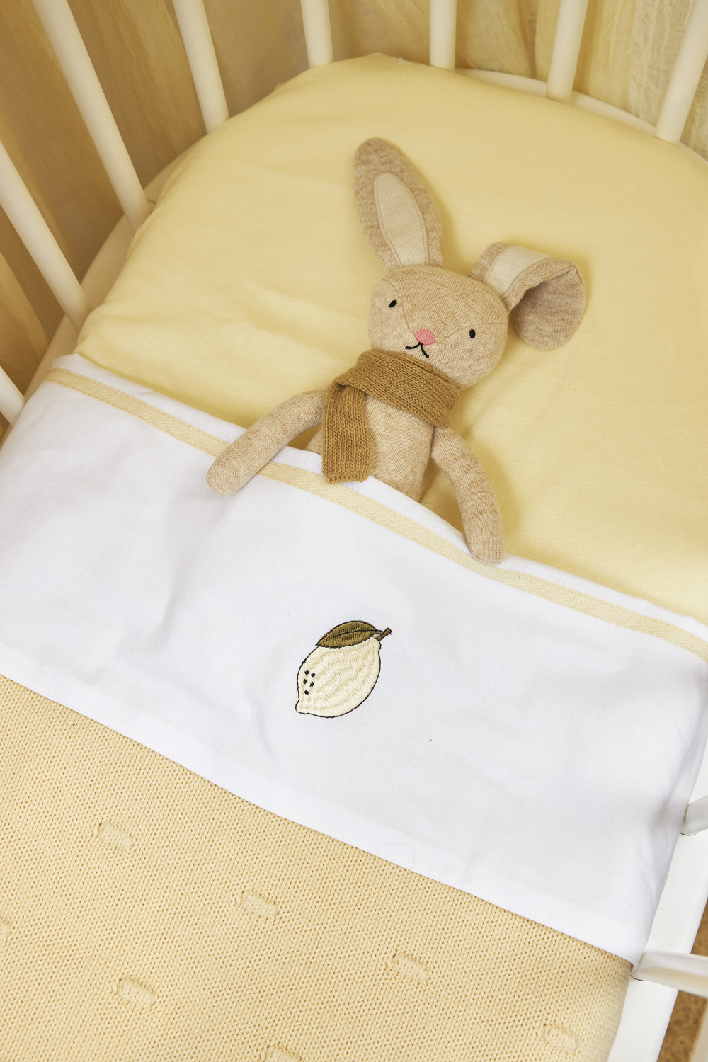 Crib bed blanket + crib sheet + fitted sheet crib Knots - soft yellow - 75x100cm
