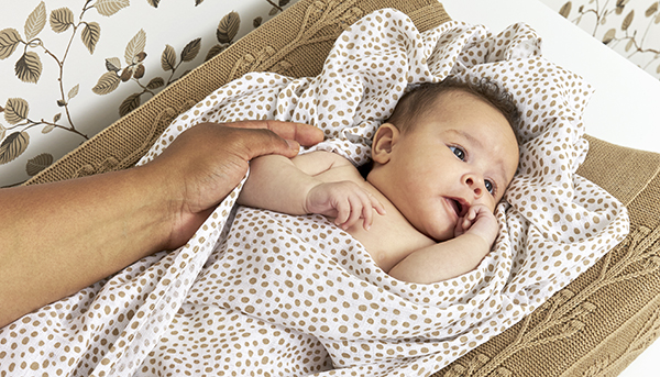 maatschappij heel fijn ~ kant Hydrofiele doeken: 10 manieren om je hydrofiele doek te gebruiken | Meyco  Baby