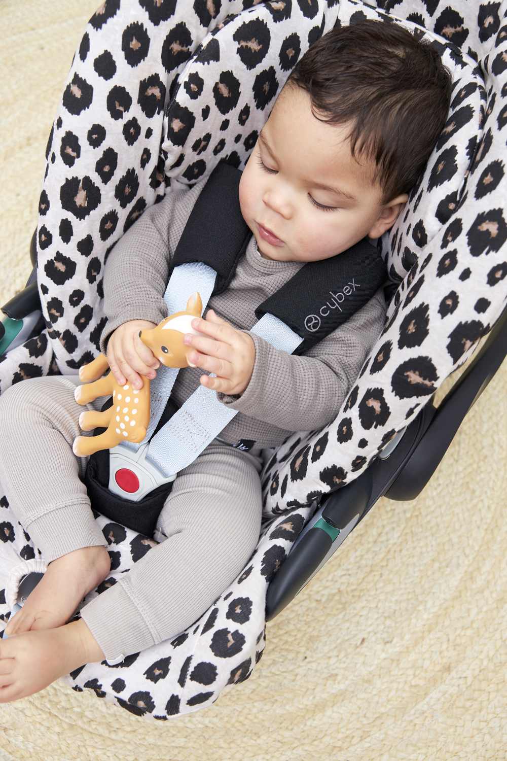 Autostoelhoes Leopard Cybex Cloud Z2 i-size plus - Sand Melange - Groep 0 