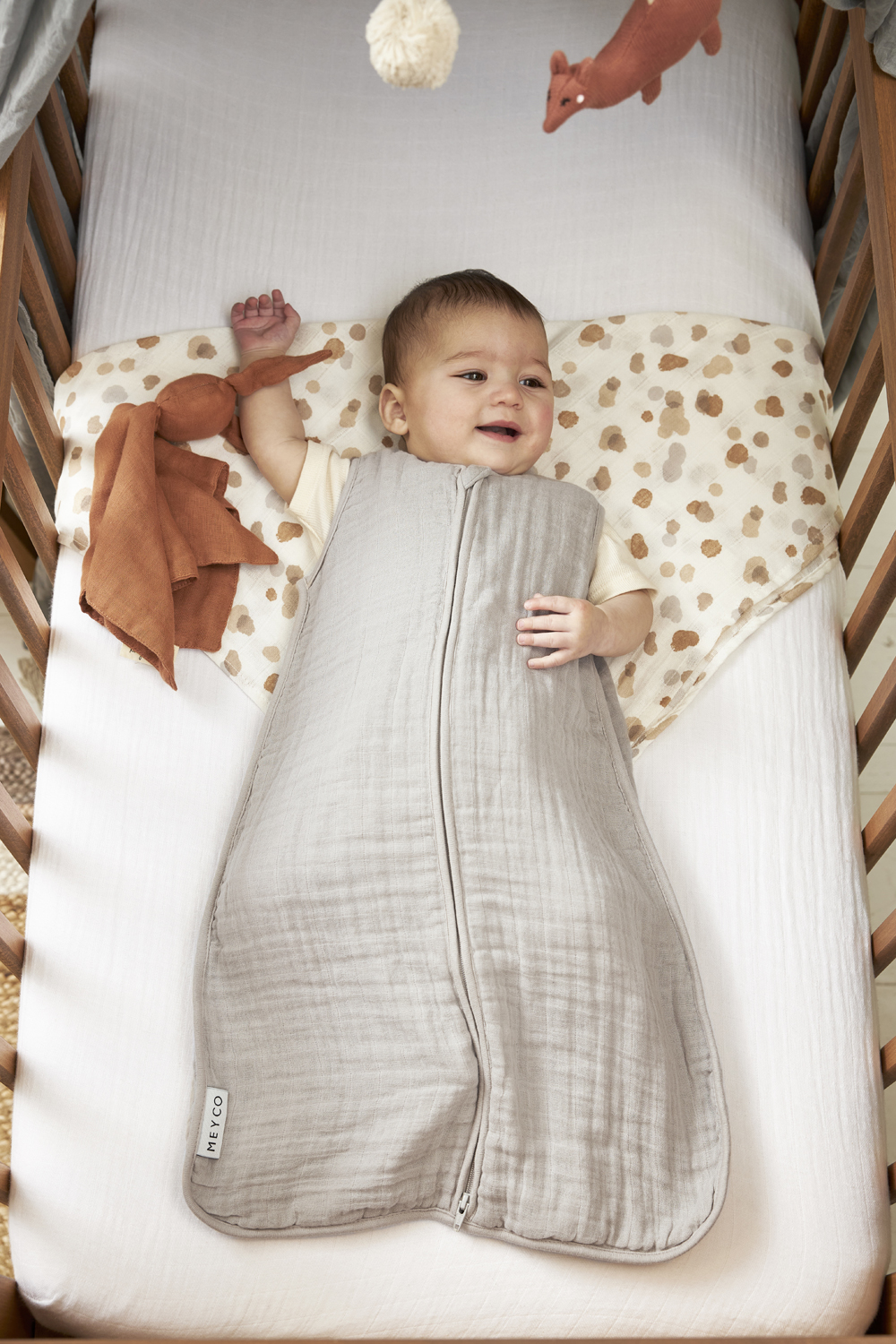 Baby zomerslaapzak pre-washed hydrofiel Uni - greige - 90cm - 0.5 TOG