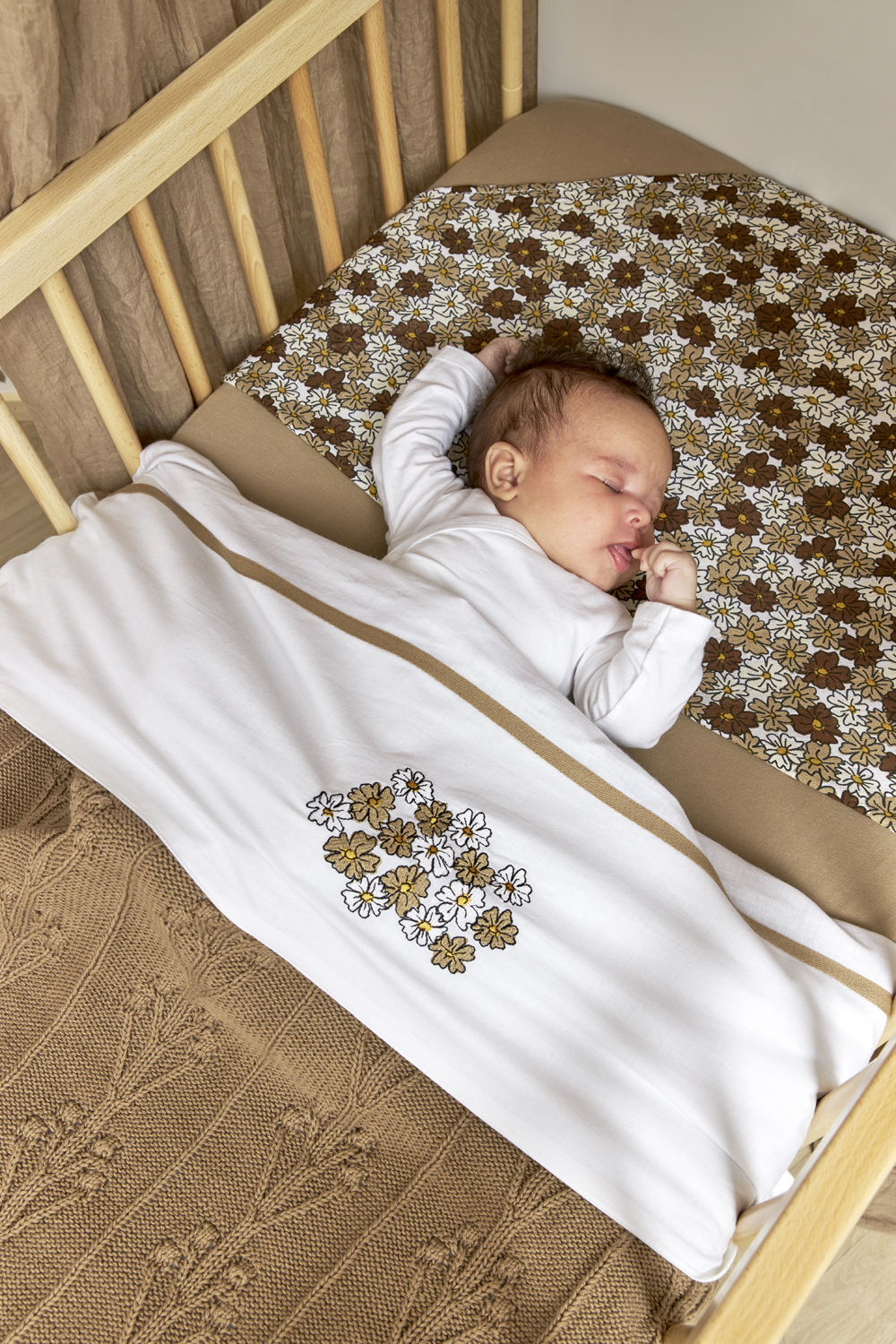 Ledikant laken Vintage Flower - taupe - 100x150cm