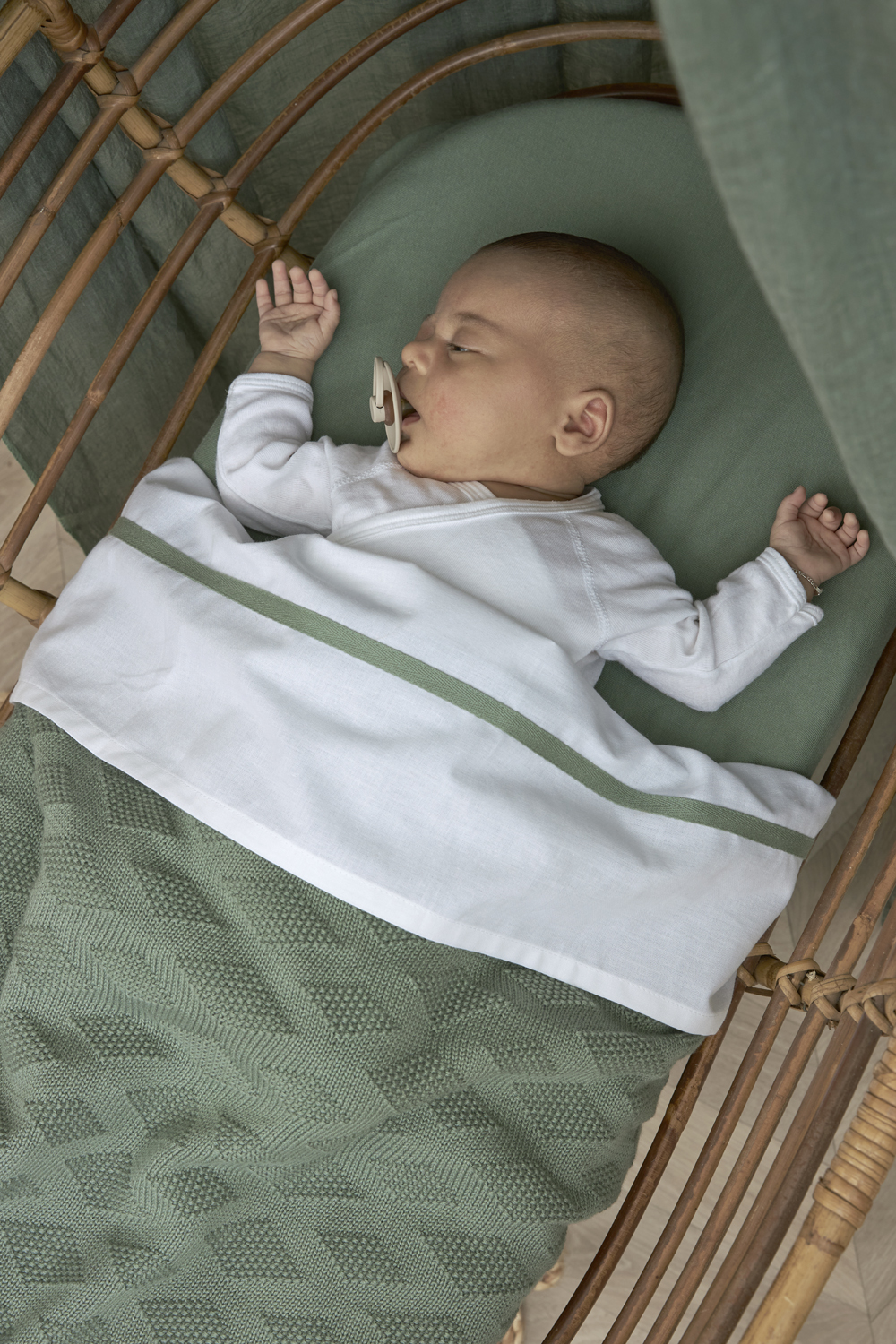 Crib bed blanket biological Diamond - forest green - 75x100cm