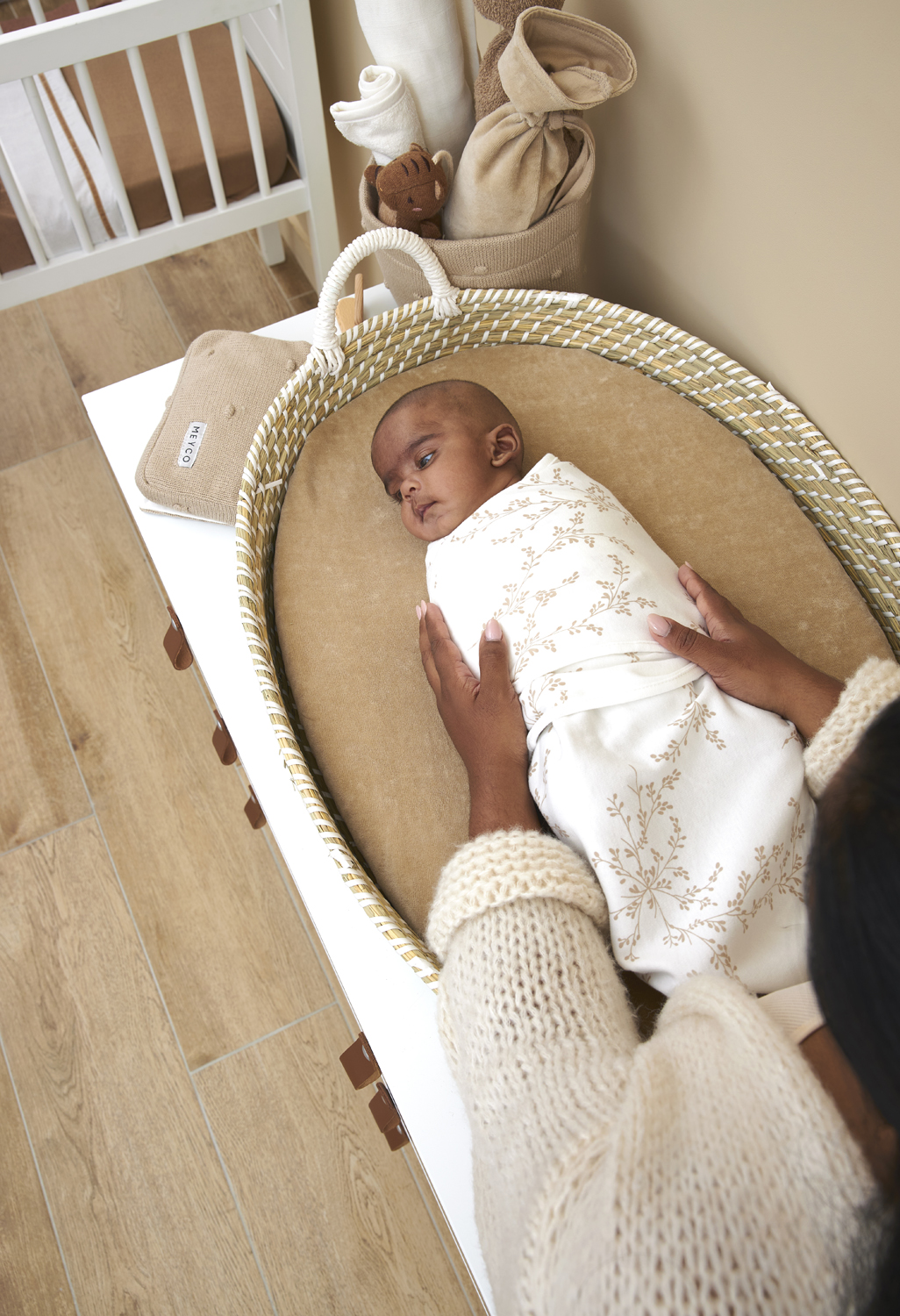 SwaddleMeyco inbakerdoek Branches - sand - 0-3 maanden - 1.0 TOG
