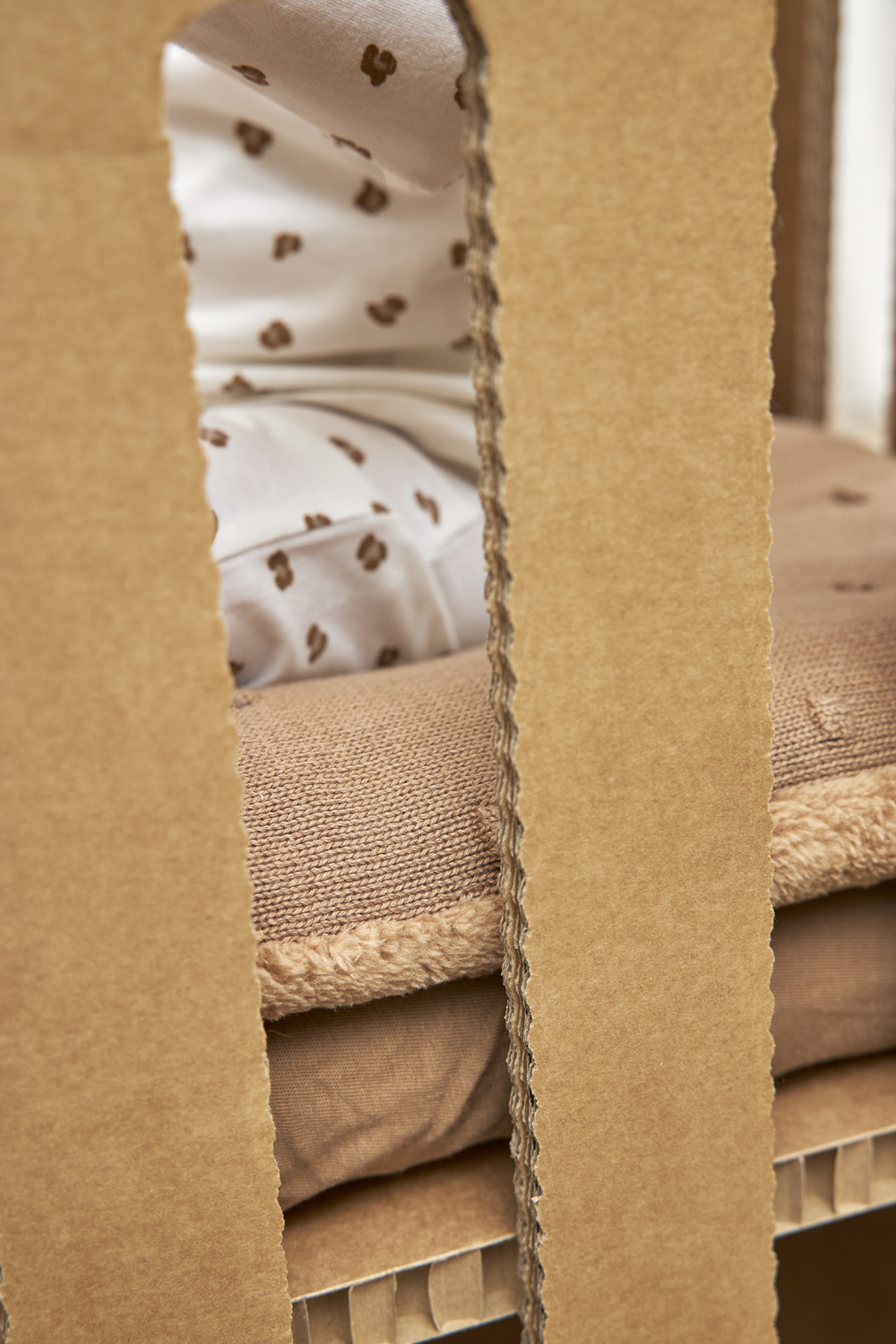 Boxkleed Mini Knots teddy - toffee - 77x97cm