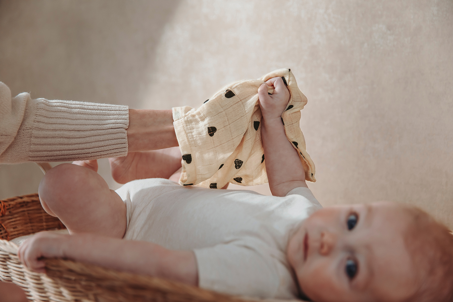 Washcloth 2-pack pre-washed muslin Sweet Heart - soft sand/black - 20x17cm