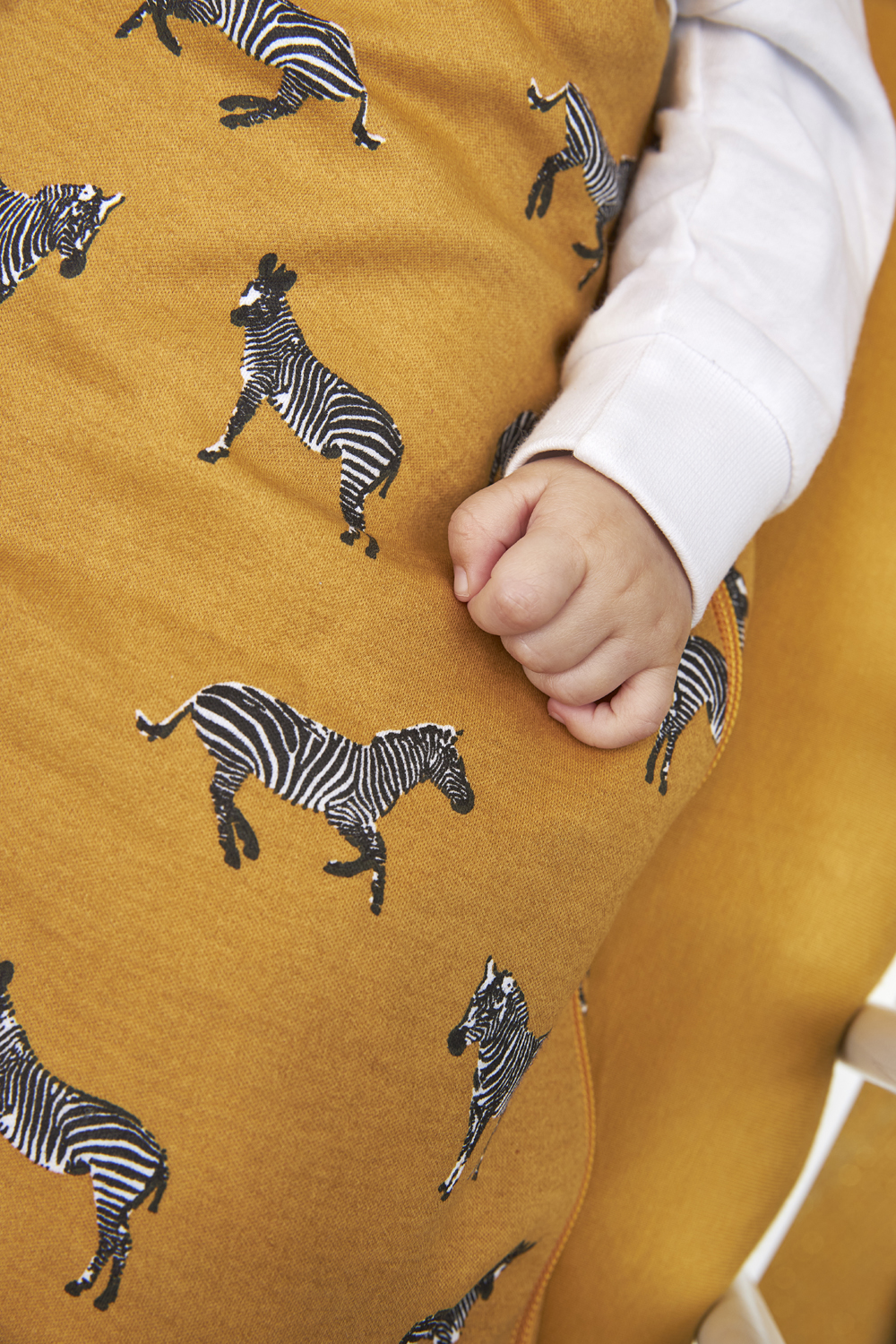 Baby slaapzak rond gevoerd Zebra Animal - honey gold - 62cm
