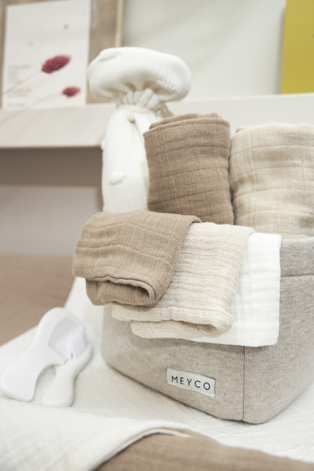 Nursery basket Knit Basic - sand melange - Medium