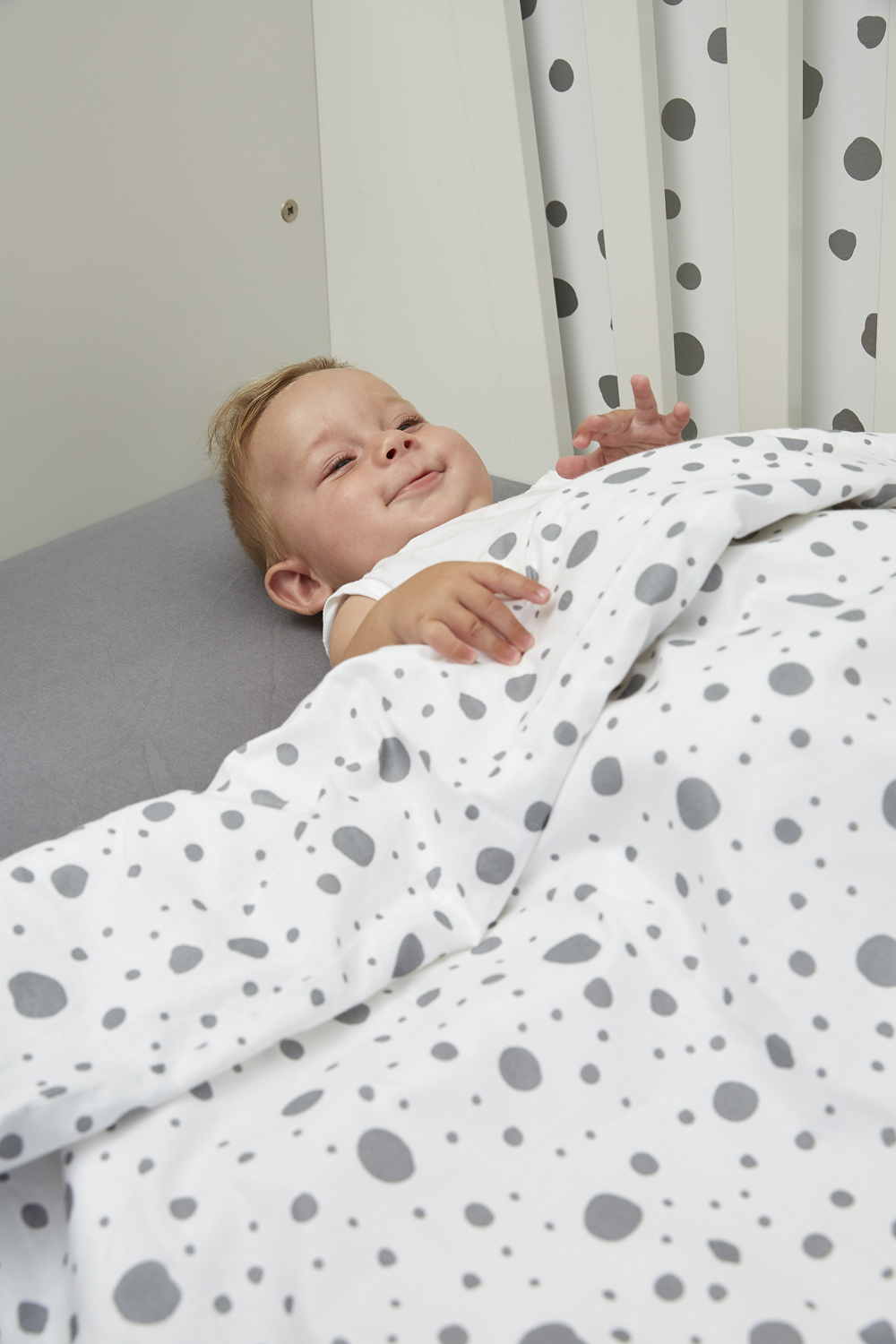 Dekbedovertrek ledikant Dots - grey - 100x135cm