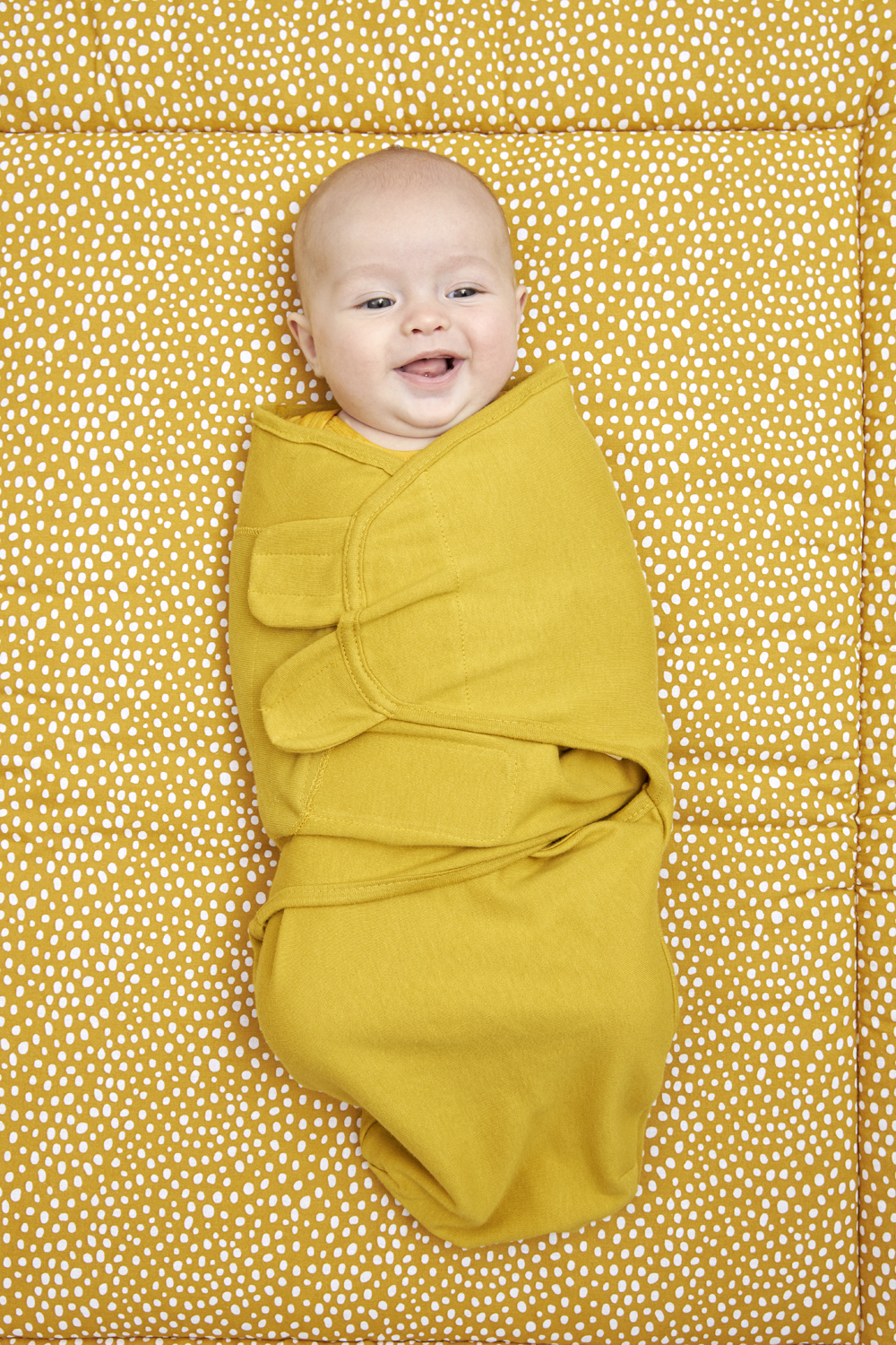 SwaddleMeyco inbakerdoek Uni - honey gold - 0-3 maanden