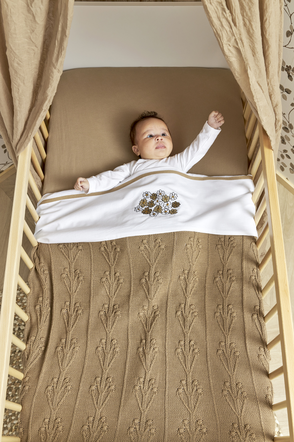 Crib bed blanket + crib sheet + fitted sheet crib Romantic Flower - taupe - 75x100cm