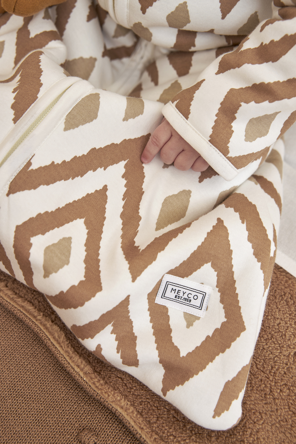 Baby slaapzak met afritsbare mouwen Ikat - sand - 110cm