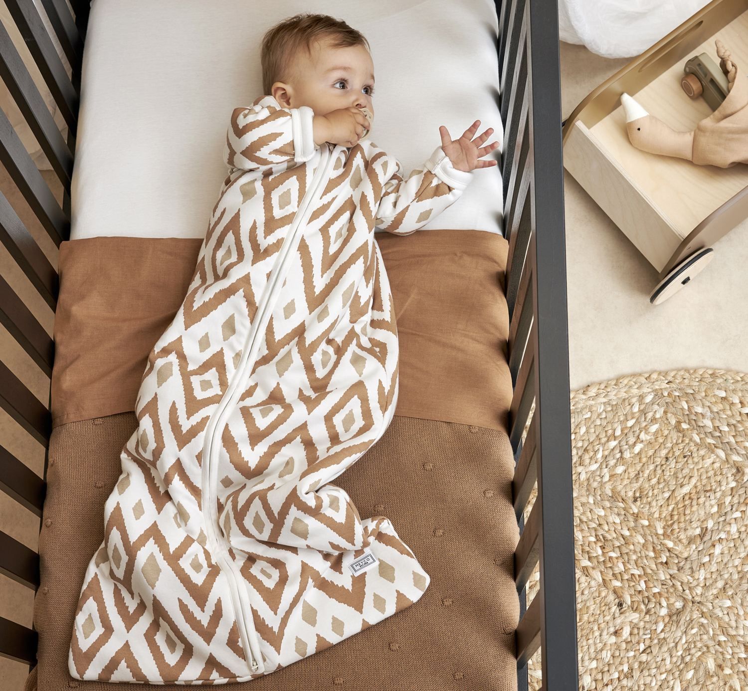 Crib sheet 2-pack Ikat - sand/toffee - 75X100cm